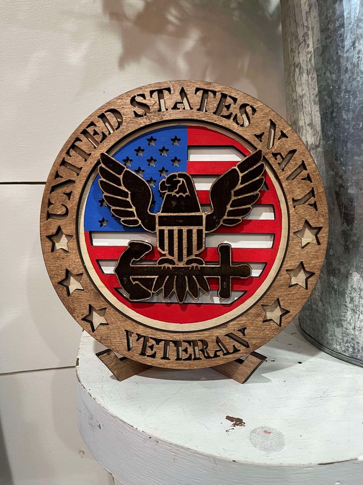 USA Veteran Shelf Sitter